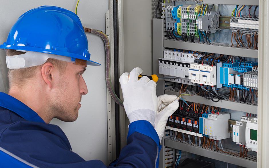 électricien dans le bâtiment Paris 5
